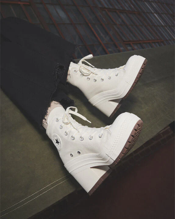 Chuck 70 De Luxe Heel High Top - Image 25