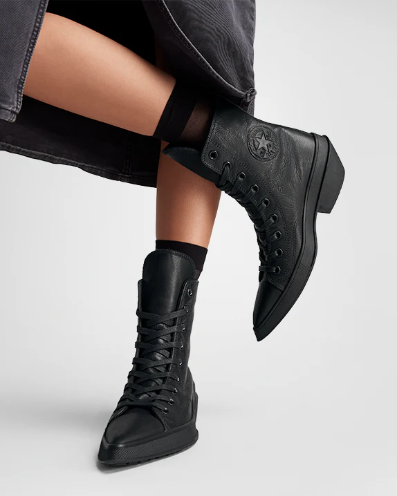 Chuck 70 De Luxe Pointed Leather - Image 2
