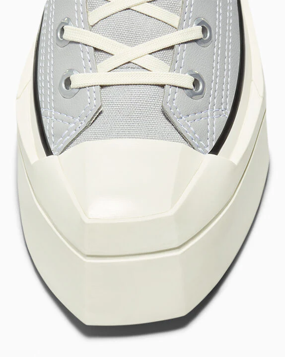Chuck 70 De Luxe Squared High Top - Image 45