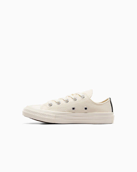 Converse X Comme des Garçons PLAY Chuck 70 OG Single Heart Low Top - Image 17