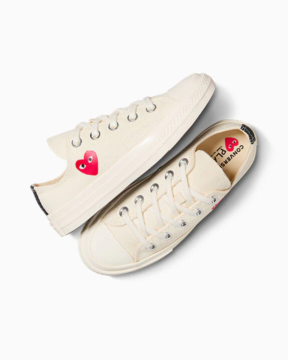 Converse X Comme des Garçons PLAY Chuck 70 OG Single Heart Low Top - Image 18