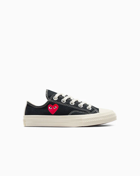 Converse X Comme des Garçons PLAY Chuck 70 OG Single Heart Low Top - Image 4