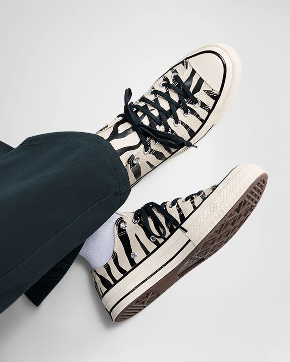 Chuck 70 Glow-In-The-Dark Zebra Print Low Top - Image 12