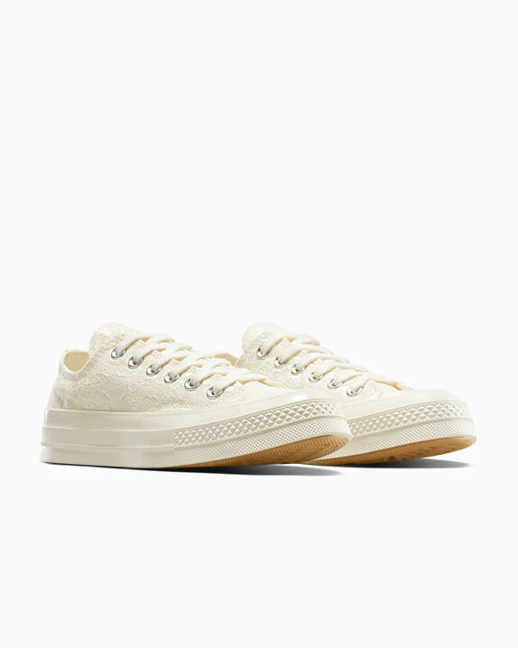 Chuck 70 Lace Low Top - Image 5