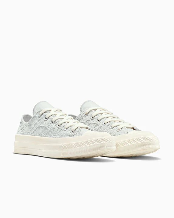 Chuck 70 Textured Low Top - Image 2