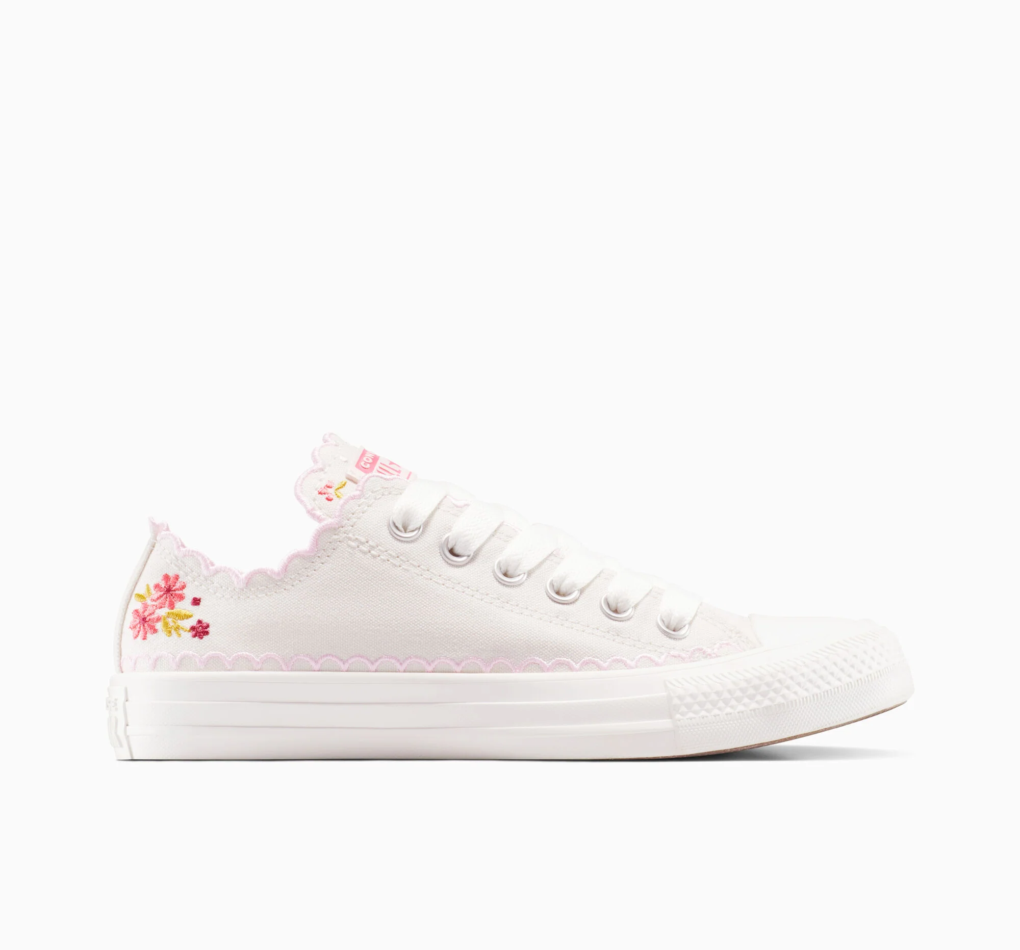 Chuck Taylor All Star Embroidered Flowers Low Top