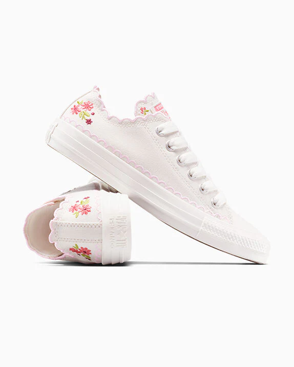 Chuck Taylor All Star Embroidered Flowers Low Top - Image 3
