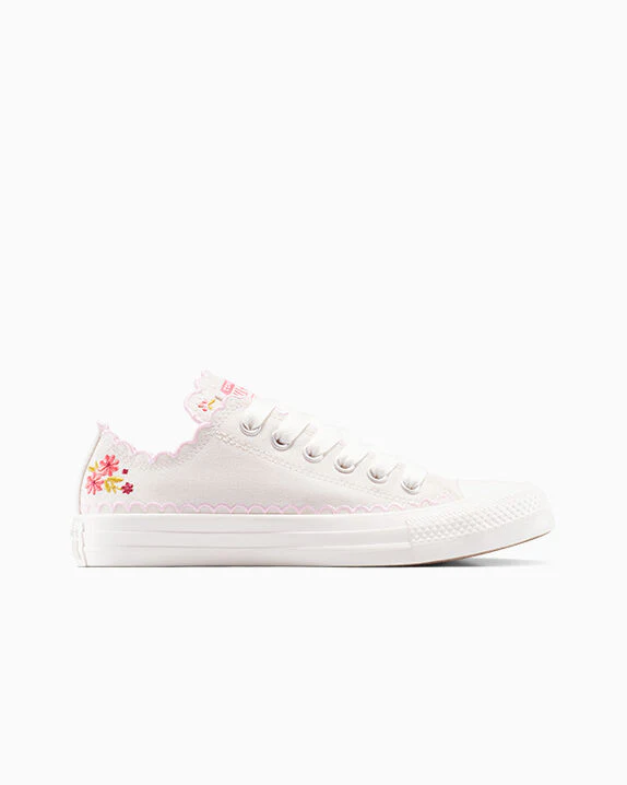 Chuck Taylor All Star Embroidered Flowers Low Top - Image 4