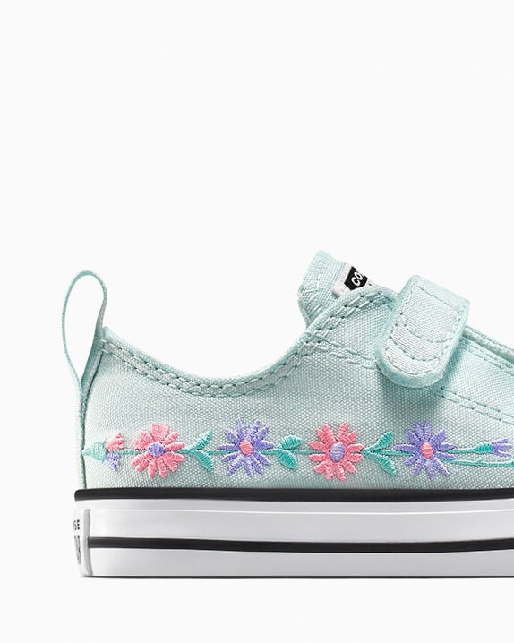 Chuck Taylor All Star Florals Easy On Low Top - Image 3