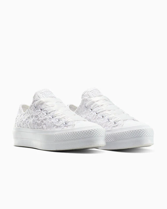 Chuck Taylor All Star Lace Low Top - Image 3