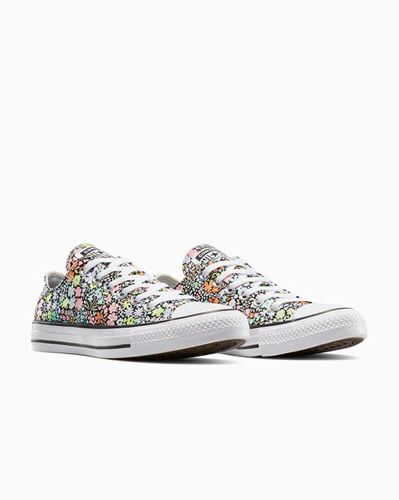 Chuck Taylor All Star Mini Flowers Low Top - Image 2